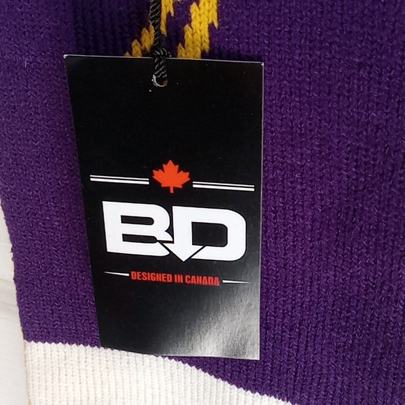 New!!! Laurier Golden Hawks Scarf Wilfrid Laurier University WLU - Picture 7 of 8